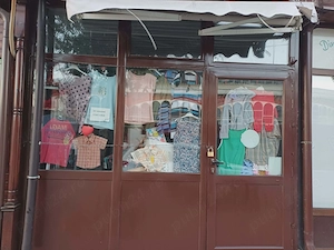 Vand inchiriez spatiu comercial Piata Centrala 14mp - imagine 4