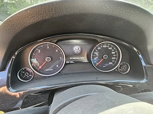 Volkswagen Touareg   Eleganță, Putere și Confort Premium  - imagine 6