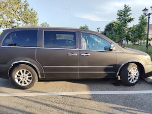 Lancia Voyager Gold 2.8 JTDM Automat | 7 Locuri | Piele | Navi | Cameră | Întreținută. - imagine 7