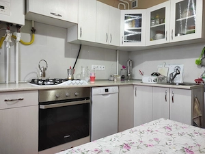 Apartament cu 2 camere de vanzare in zona Dambovita cu centrala proprie - imagine 5