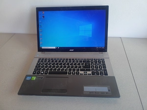 Laptop Acer V3-771g display 17,3 Procesor I5-2430m ram 8gb SSD Nvidia 