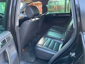 VW Touareg 2.5 TDI autoutilitara 4locuri - imagine 6