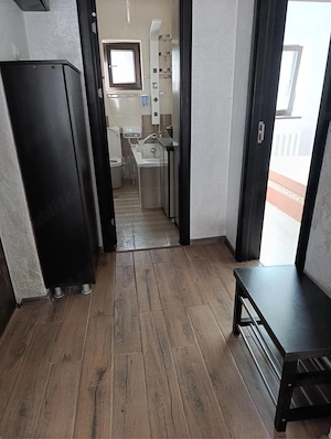 închiriez in regim hotelier apartament cu 2 camere .zona eden sau centru vechi. zona liniștită și di - imagine 4