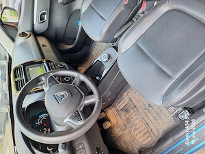 vand dacia spring 2022 -primul proprietar,folosita personal ,incarcata ca la carte,220 km autonomie - imagine 5