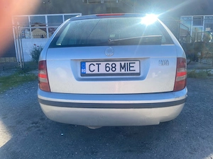 Vând skoda fabia 
