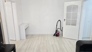 Inchiriez apartament 2 camere in Deva, zona ultracentrala, pe Bld. 1 Decembrie (La Cal), etaj 1,  - imagine 5