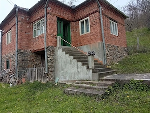 Casa + teren de vanzare, sat Poieni, comuna Densus, Hunedoara