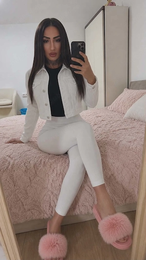 Karina Top transgender! XXL Stăpână ta 22cm