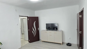 Inchiriez apartament 2 camere in Deva, zona ultracentrala, pe Bld. 1 Decembrie (langa Joli ), etaj 1
