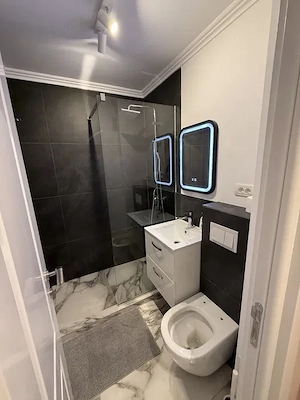 Ap modern totul nou 2 cam cu termoteca si loc parcare auto Vlaicu Fortuna - imagine 7