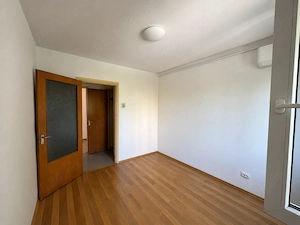 Apartament 3 camere decomandat de vânzare   lângă Mall Grand Arena, Sector 4 - imagine 11