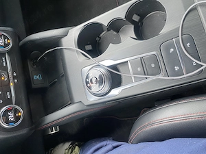 Ford kuga 2.5 Plug-In Hybrid ST Line - imagine 9