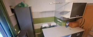 Ap.3 cam de inchiria | 73mp | Parter | bloc reabilitat | 13 Septembrie-Botorani - imagine 2