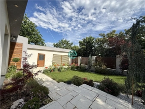 Casa cu 4 camere de inchiriat, moderna, Platou Cornesti
