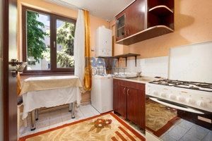 Apartament la etajul 1 - zonă superbă - imagine 3