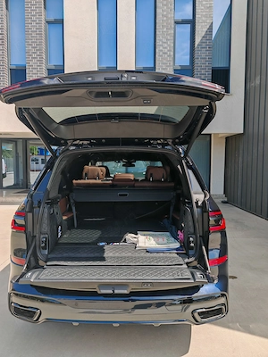 BMW X7 xDrive40i|Model M Sport Pro 2025|7 locuri|7678 km|Negru Carbon metalizat M  - imagine 10