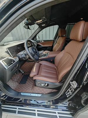 BMW X7 xDrive40i|Model M Sport Pro 2025|7 locuri|7678 km|Negru Carbon metalizat M  - imagine 5
