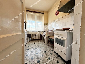 Apartament cu 3 camere zona centrală , stradal, intr-un bloc curat, 69.900 euro - imagine 5
