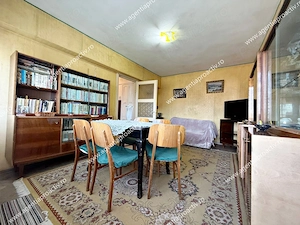 Apartament cu 3 camere zona centrală , stradal, intr-un bloc curat, 69.900 euro - imagine 2