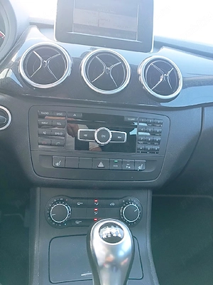 Proprietar - Vand Mercedes B class 2012 - imagine 5