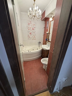 Apartament de închiriat - 3 camere, Calea București, zona Institut - imagine 6