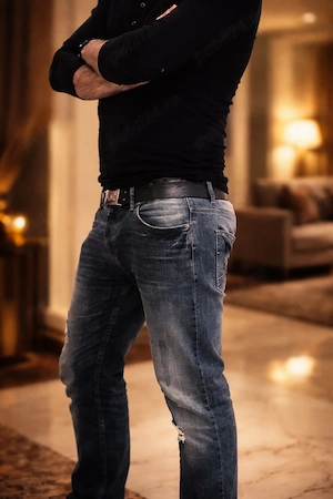 Bisexual, sensibilitate, rafinament.  Profil 100% real