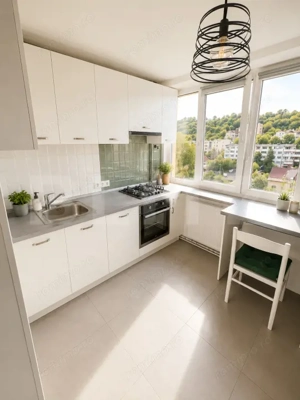 Apartament Modern ,3 camere, 70 mp, zona Faleza Grigorescu - imagine 2