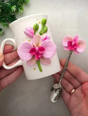 Cana Elegantă cu Floare Mov - Un Cadou deosebit!
