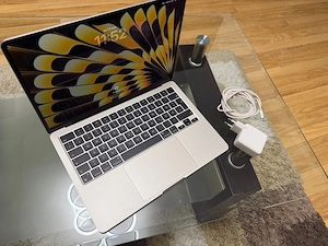 Macbook Air M3 2023 Starlight 13"
