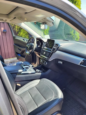Mercedes-Benz 350d 4Matic AMG - imagine 4