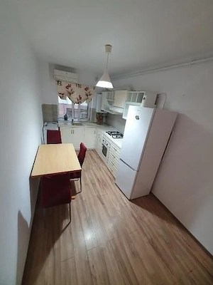 Langa SUD PLAZA, Decomandat cu bucatarie INCHISA ! - imagine 3