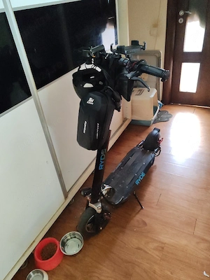 Vând Trotineta electrica RYDE 600