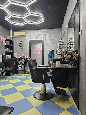 Salon frizerie, coafura, cosmetică și manichiură - imagine 5