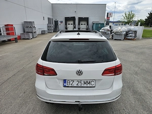 VW Passat 2.0 Tdi 140 Cp Automat 6+1 Trepte - imagine 8