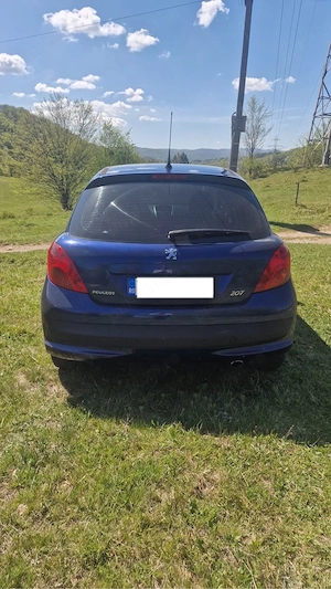 Vând Peugeot 207 an 2009 motor 1.4 benzina  - imagine 2