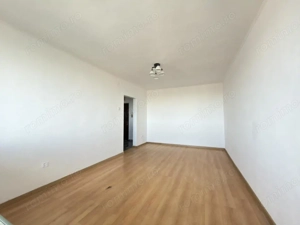 Apartament 3 camere, decomandat, 65 mp utili - zona Calea Sagului  - imagine 2