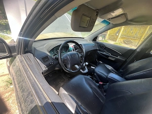 Dezmembrez Hyundai Tucson 2.0 JM 2007 - imagine 2