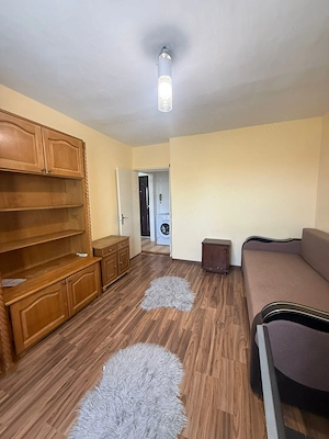 Apartament cu 1 camera etajul 1 Complexul Studentesc - imagine 3
