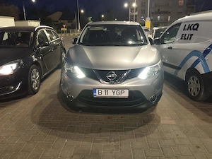 Nissan Qasqai 1.6 diesel 130cp 4x4 dublu clima foarte bine intretinuta revizii la zi  merita vazuta - imagine 5