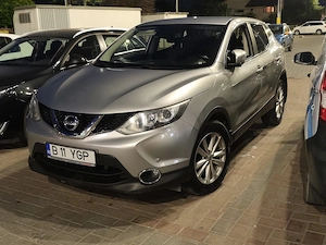 Nissan Qasqai 1.6 diesel 130cp 4x4 dublu clima foarte bine intretinuta revizii la zi  merita vazuta