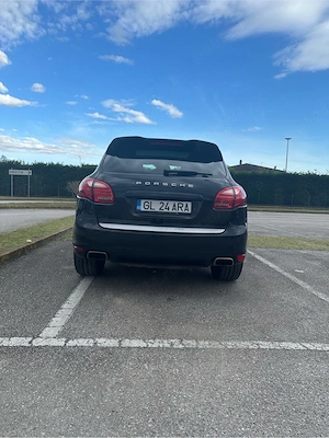 Porsche Cayenne - imagine 3