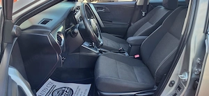 Toyota auris combi hybrid  - imagine 2