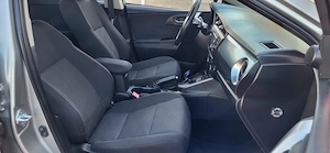 Toyota auris combi hybrid  - imagine 4