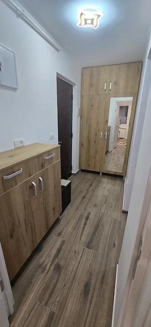 Apartament 2 camere   Prima închiriere    Zona Liceul Traian   Centru  - imagine 2