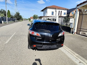 Mazda 3 Benzina 1.6 - imagine 2