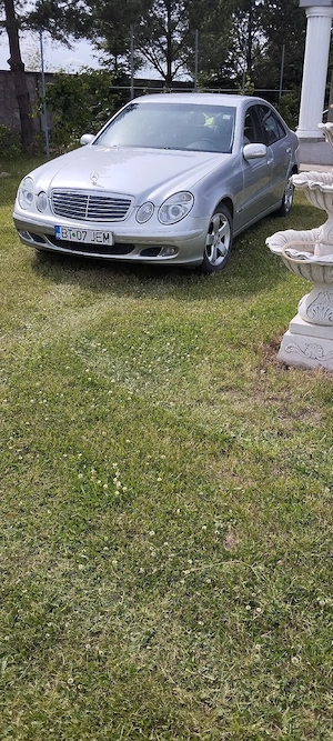 Mercedes e class - imagine 5