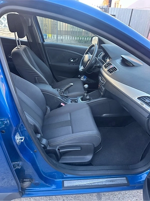 Renault Megane 1.5 dci 2011 110 cai 6+1 trepte - imagine 5