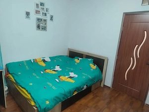 Vând casă pe strada Roșiorilor  - imagine 6