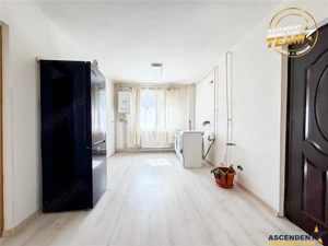 Apartament cu 3 camere, decomandat, etaj2, Central, Sfantu Gheorghe - imagine 2