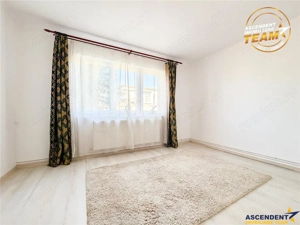 Apartament cu 3 camere, decomandat, etaj2, Central, Sfantu Gheorghe - imagine 5